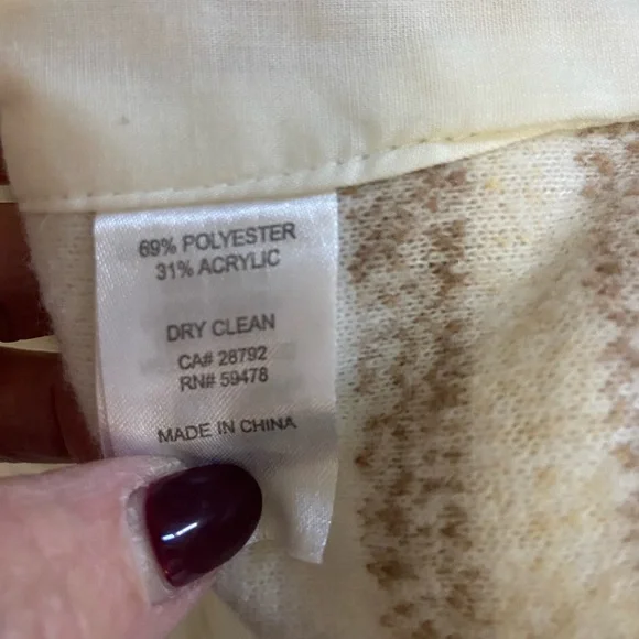 Plaid Hooded Women's Sweater - Picture 11 of 11